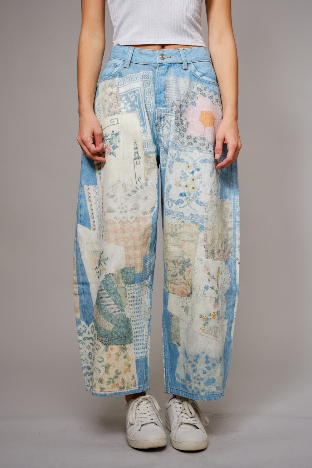 Patch Print Barrel Jeans